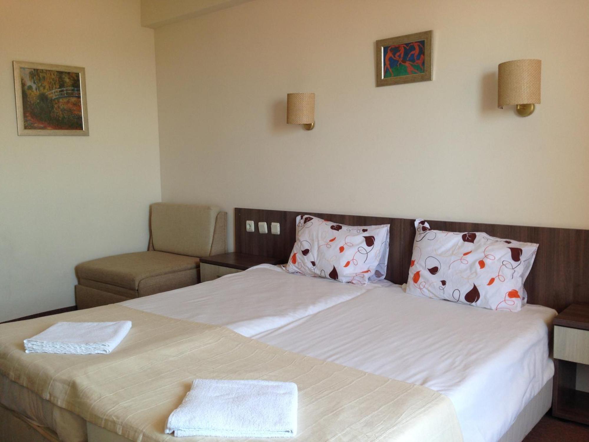 Hotel Laguna Lozenets Kamer foto